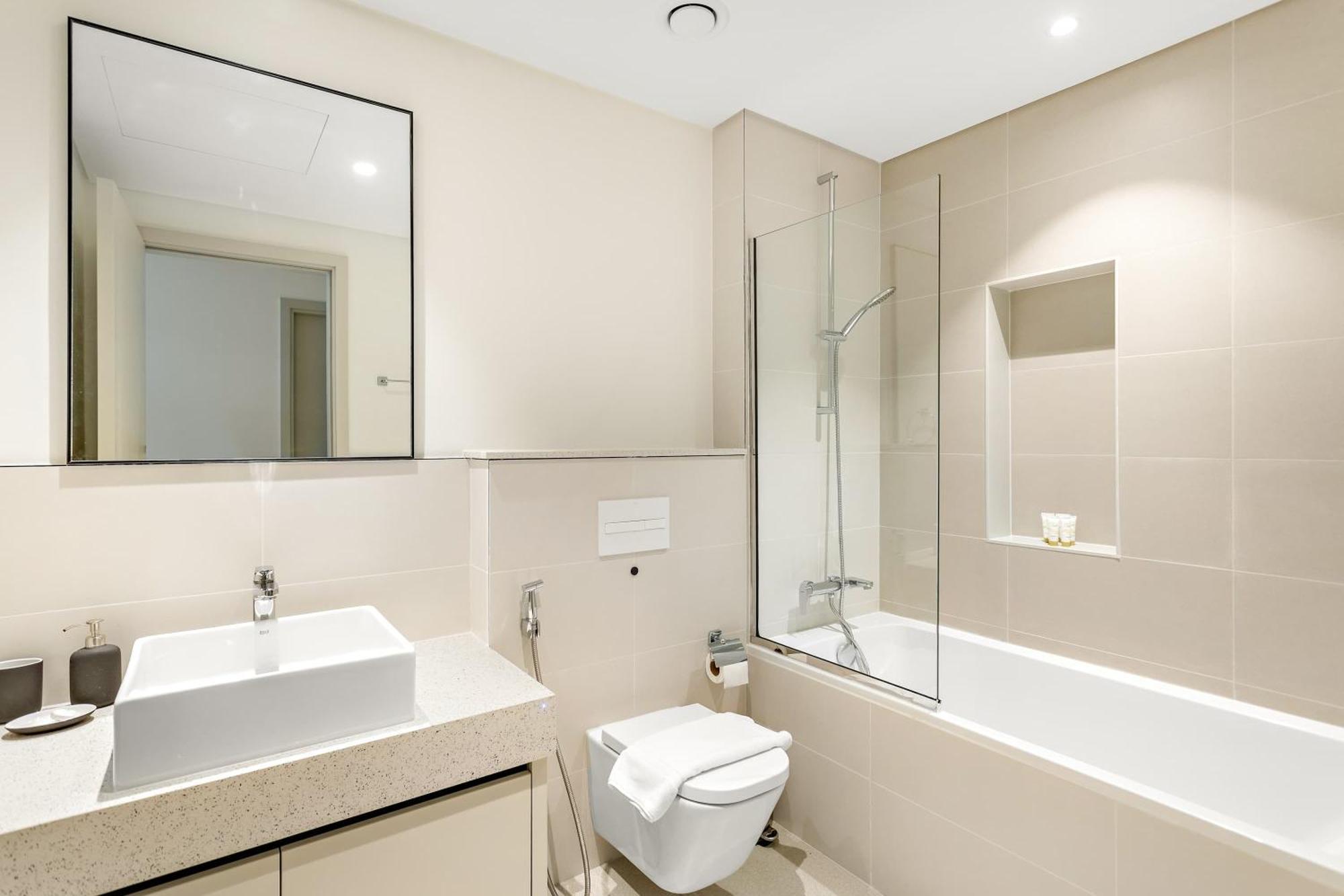 Apartment Silkhaus Beachside Spacious 2bdr In Marina Vista Dubai